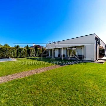 Продаж будинку Дмитрівка КМ БЕЛГРАВІЯ з басейном