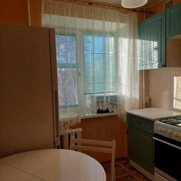 Продам 1к квартиру р-н ХТЗ Метро. 3й этаж\5ти