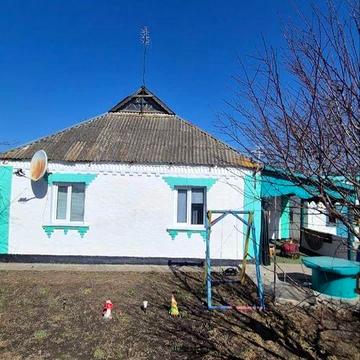 Продаж будинку в с. Озерна