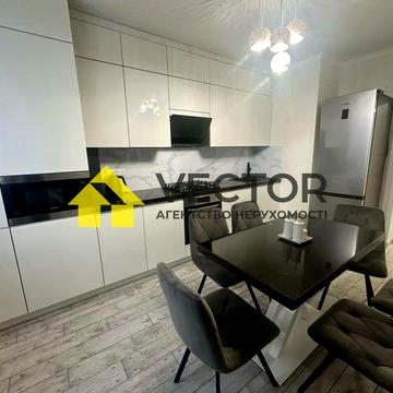 Продаж 2к квартири у новобудові, укомплектована! Третій поверх