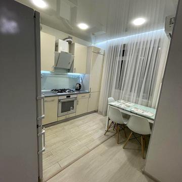 Янтарна вул., 40