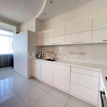 Продаж чотирикімнатної квартири в ЖК «Пори Року» Соломянський ЖК Пори року