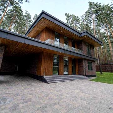 Будинок з терасою біля соснового лісу у Білогородці!