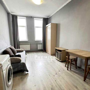 Продам студію з ремонтом. 15 хвилин до центру Одеси