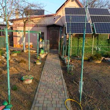 Свій маленький рай біля ставка.