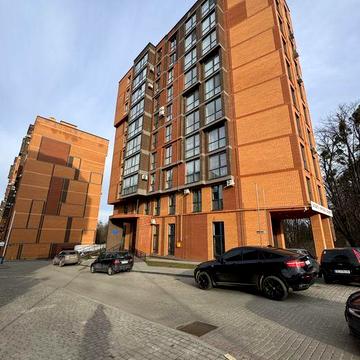 Продаж 3х кім квартири з ремотном РІВНЕНСЬКА