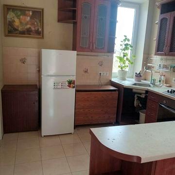 Сдам 1но комн.квартиру в частном доме,м.выдубичи