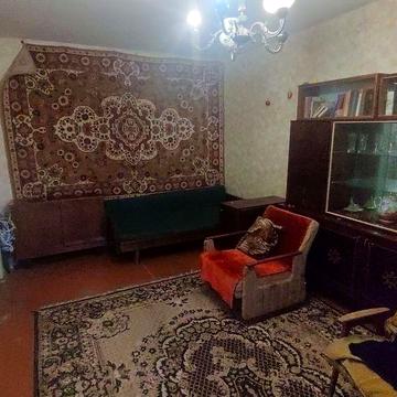 Сдам (ХОЗЯИН) 2-комнатную квартиру 2/9эт на Рокоссовского (Лукьяненко)