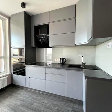 Європейського Союзу просп. (Правди), 43-А