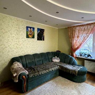 Простора 3-х кімнатна квартира з ремонтом на Юності! Найкраща локація!