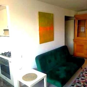 Своя 2хкімнатна з джакузі на Печерському узьвізі у центрі Київа