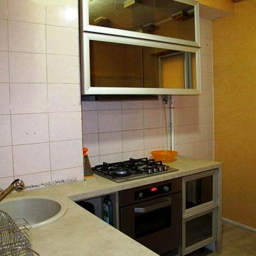 Продам 2 ком квартиру на Заболотного