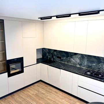 Продаж! Однокімнатна квартира на  Щасливому з виглядом на озеро ЖК Щасливе