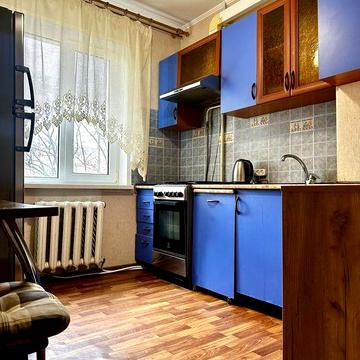 2-х улучш планир м-н Индустриальный, 2/9, Ремонт, Мебель