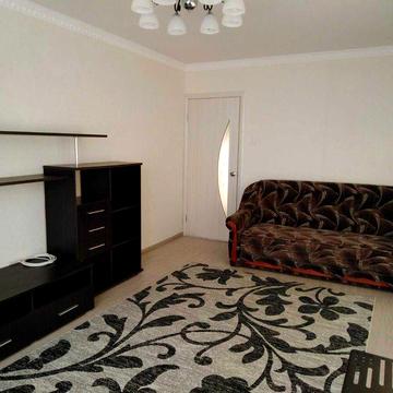 1-к. метро Мінська, Левка Лукяненка 1Г, вікна у двір