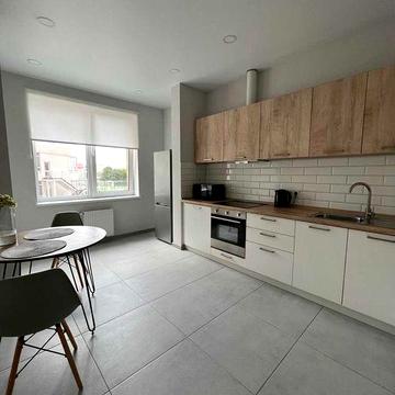 Сдам квартиру в новом доме на Большом фонтане.