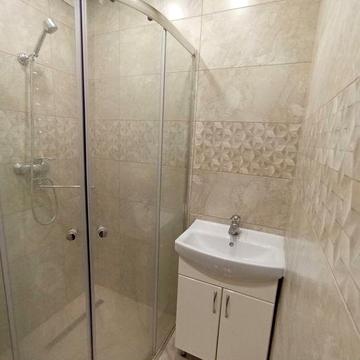 Продам  2-х.кв .1-й выс.этаж 9эт.д. метро Левада, пр.