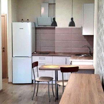 ЖК Комфорт Таун, пр.Соборності 17,к.2,  1к -студія, все є, вільна