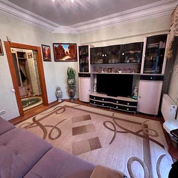 Продам 2кв.АОгаз.(За програмою Є Відноалення)Центр,сталинка,2я линия 4