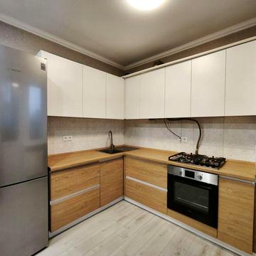 Оренда квартири поряд з школою та парком.