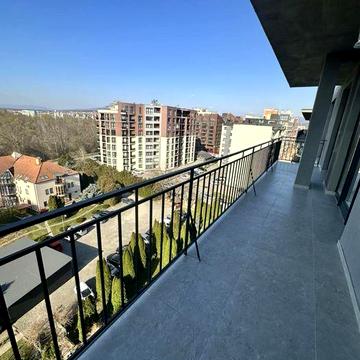 Здається в оренду 2-ох кімнатна видова квартира на парк Боздош