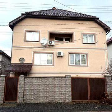 Оренда всього  будинку або половини