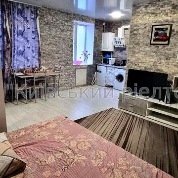 Оренда 2к квартири вул. Соборності 4. метро Дарниця