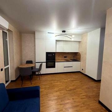 Оренда 1 кім ЖК Голосіївський,метро 2 хв пішки, світло не вимикають