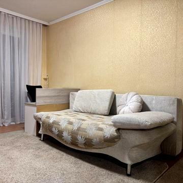 Снимите квартиру на Красном Камне, пл. Новокадацкой