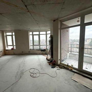 Продам 2-кімнатну квартиру з частковим ремонтом.