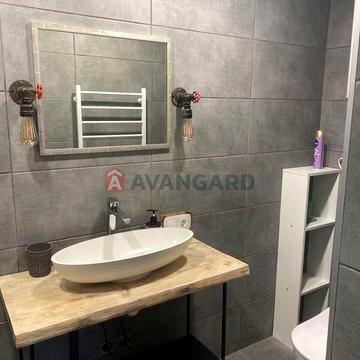 Центр! Сдам двухуровневую квартиру с дизайнерским ремонтом !