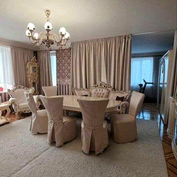 Здається 3к великогабаритна квартира ,вул.Соборна