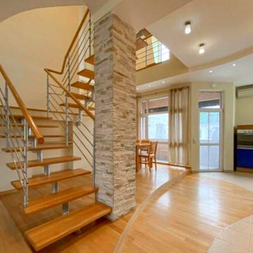 Ярославів Вал вул., 19