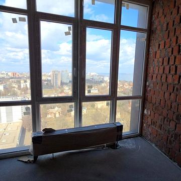 Трикімнатна квартира в ЖК Олімпійський з найкращим плануванням та боковим видом на море та місто