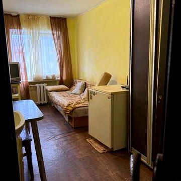 3500 м.Ботанический Сад Продам гостинку 4 этаж ,S-8,6 кв.м !AS