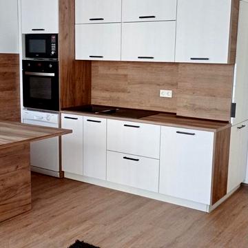 Зарічна вул., 4 к2