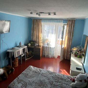 Однокімнатна квартира , на довгострокову оренду.