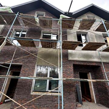 Таунхаус в Ірпені з власним переднім і заднім двором!