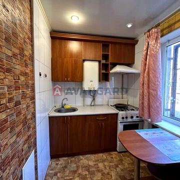 Продам квартиру вул.Леонида Жаботинского 59