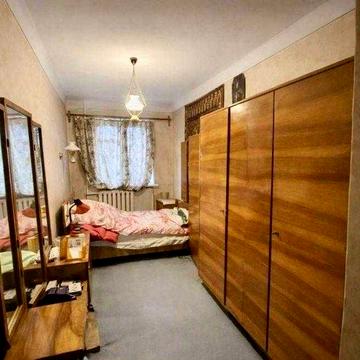 Продається двокімнатна квартира