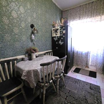 Продаж 2к Квартира Шкільна вулиця