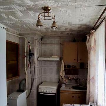 Продам пів будинку на Басах