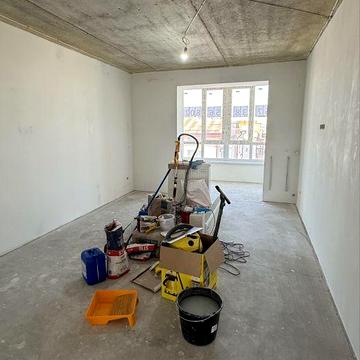 3 кімнатний сирець з початковим ремонтом