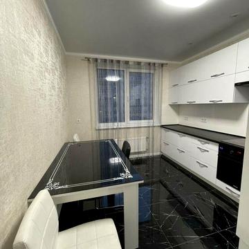 Перлинна вул., 7