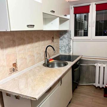 Автозаводська вул., 29