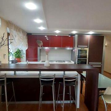 Оренда великої квартири центр Сталеварів