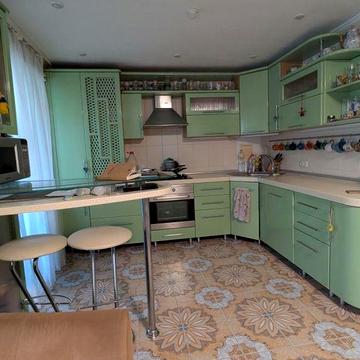 Продажа четирехкомнатной квартири, район Лески.