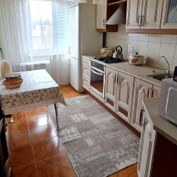 Продам 4-х кімнатну квартиру, госпрограммы !