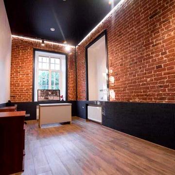 Продам велику квартиру без комісії в центрі міста