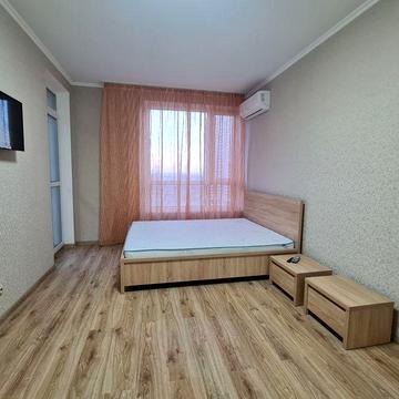 Оренда 1 к ЖК Зарічний 42 кв.м вулиця Осокорська 2-А метро Славутич